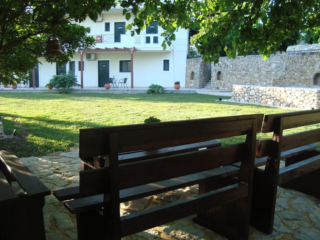 Kourtis Paramythia Exterior foto